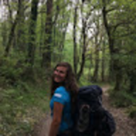 Meet your Posher, Katie - Picture 1 of 1